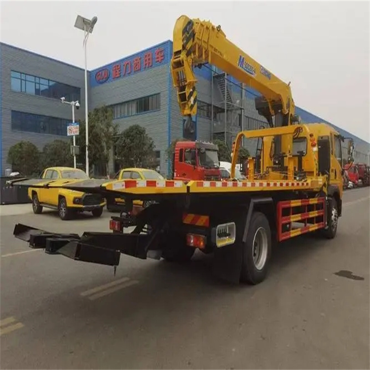 泉州附近小随车吊出租电话，轻松解决搬运烦恼