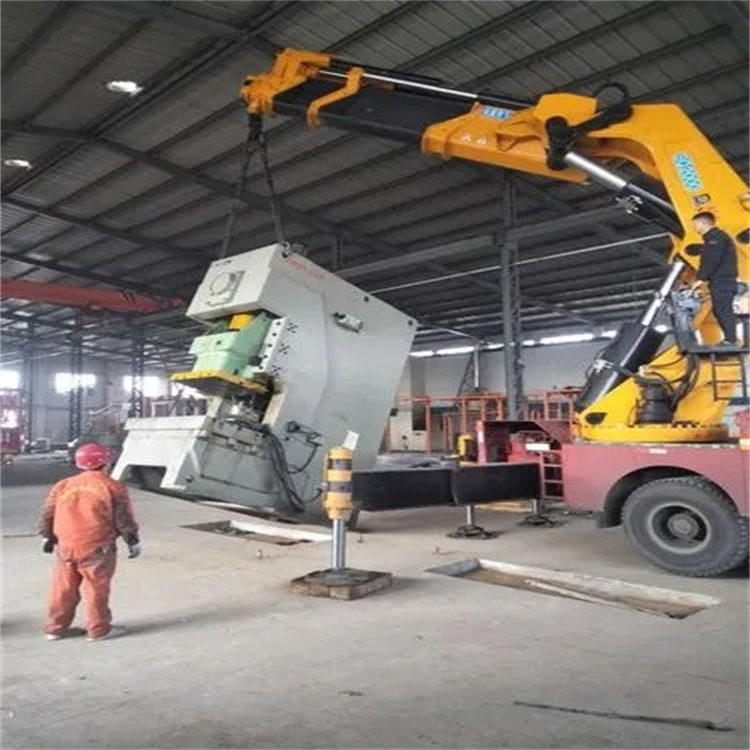 泉州80吨折臂吊车出租附近电话