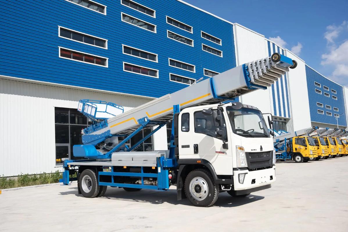 泉州出租云梯车高空作业车 建筑垃圾搬运